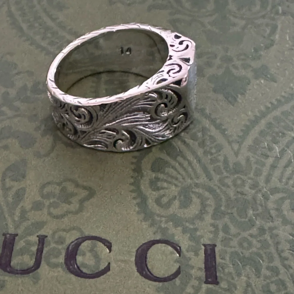 Gorgeous Gucci Silver Beaded Heart Ring‎ Size 6 3/4 NWT